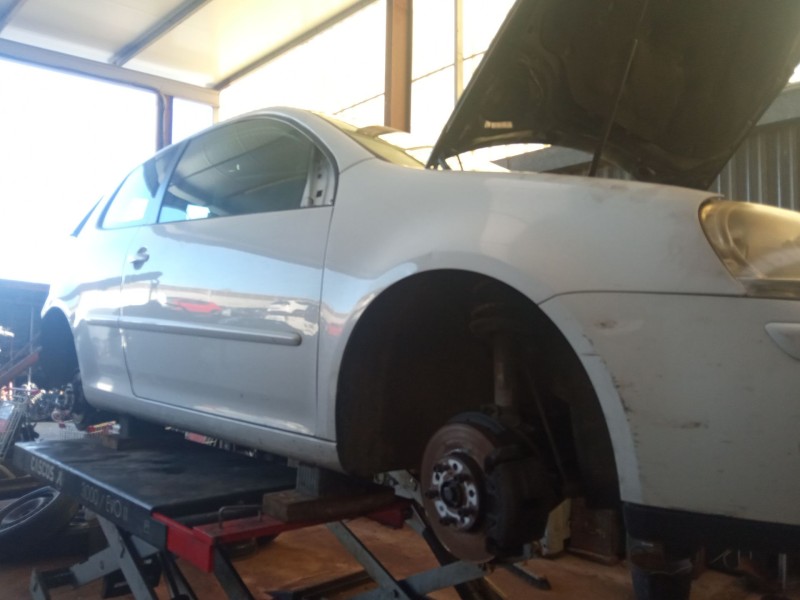 volkswagen golf del año 2005