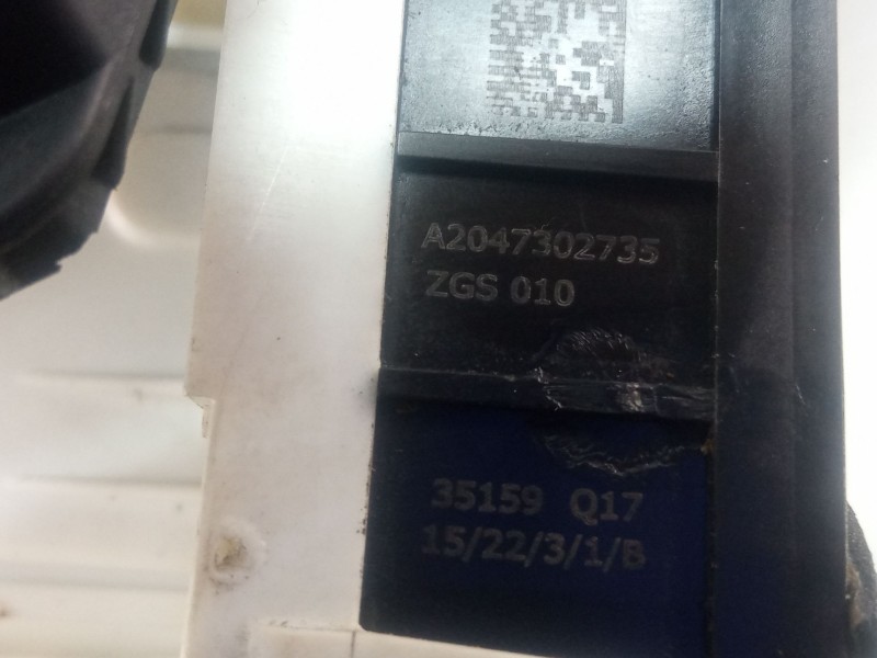 Recambio de cerradura puerta trasera izquierda para mercedes-benz a 200 cdi w176 referencia OEM IAM A2047302735  