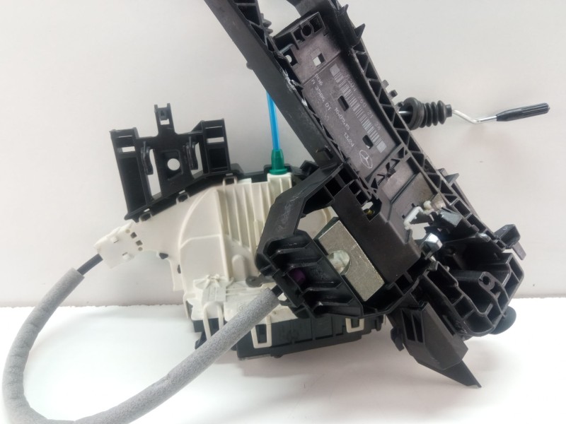 Recambio de cerradura puerta trasera izquierda para mercedes-benz a 200 cdi w176 referencia OEM IAM A2047302735  