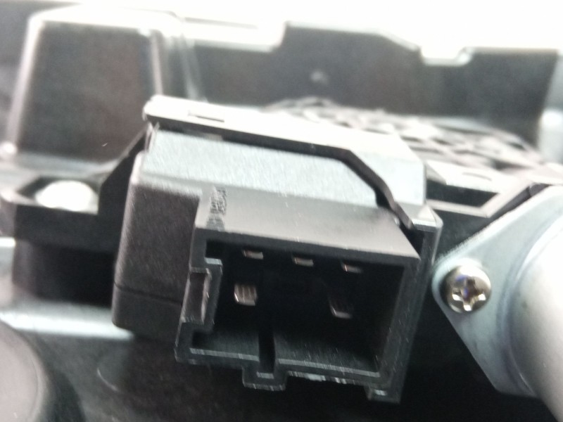 Recambio de elevalunas trasero izquierdo para mercedes-benz a 200 cdi w176 referencia OEM IAM 928338101  