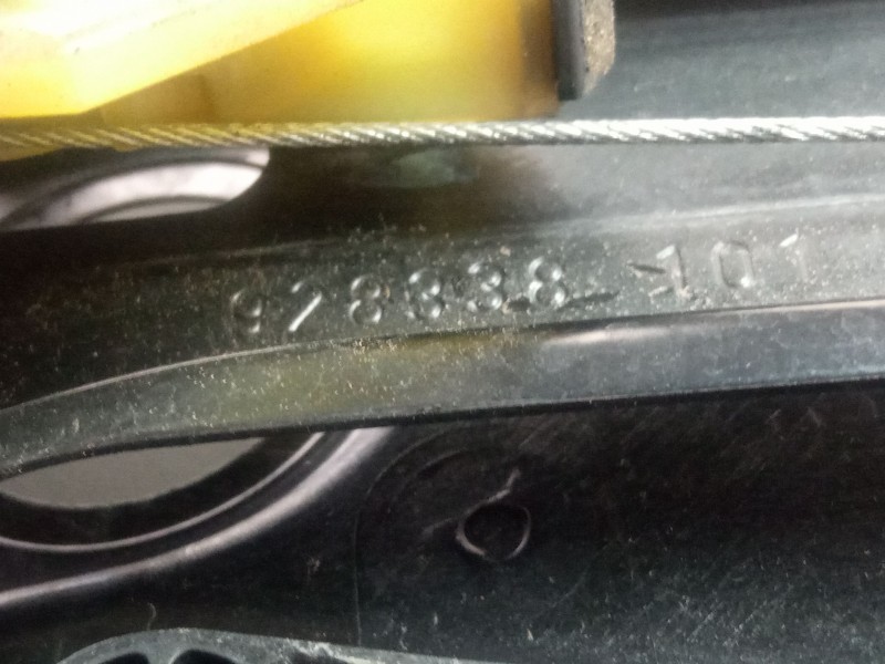 Recambio de elevalunas trasero izquierdo para mercedes-benz a 200 cdi w176 referencia OEM IAM 928338101  