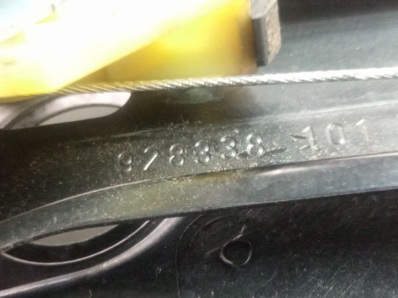 Recambio de elevalunas trasero izquierdo para mercedes-benz a 200 cdi w176 referencia OEM IAM 928338101  