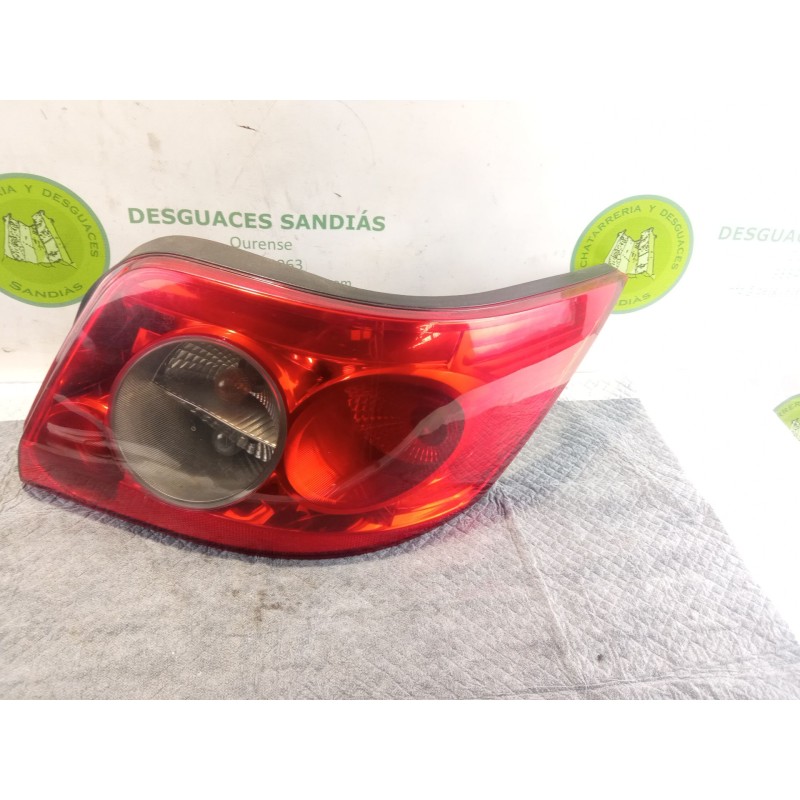 Recambio de piloto trasero derecho para renault megane referencia OEM IAM 8200142687  