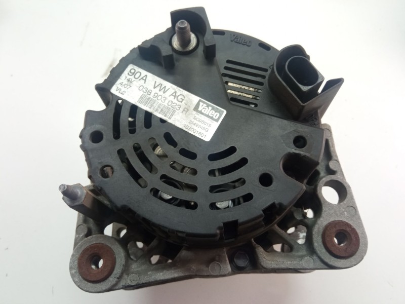 Recambio de alternador para seat ibiza iii (6l1) 1.9 tdi referencia OEM IAM 038903023R  