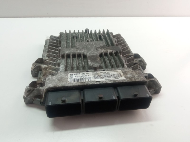 Recambio de centralita motor para peugeot 607 referencia OEM IAM 5WS40379AT  