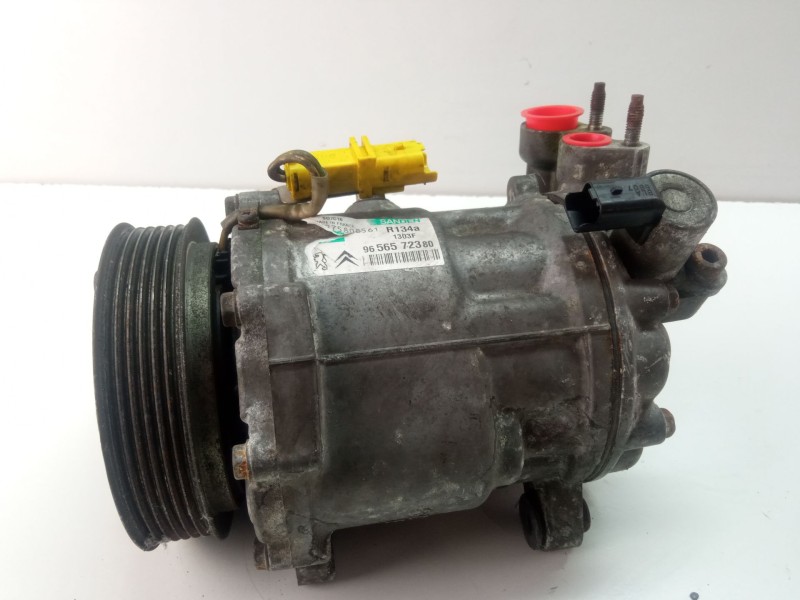 Recambio de compresor aire acondicionado para peugeot 607 referencia OEM IAM 9656572380  