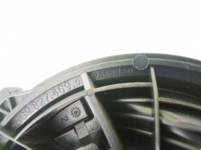 Recambio de maneta exterior porton para volkswagen golf golf 1.6 tdi, 105 cv/77 kw, clha referencia OEM IAM 5G9827469  