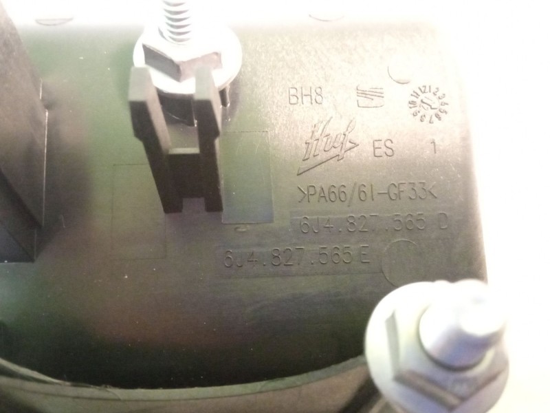 Recambio de maneta exterior porton para seat ibiza referencia OEM IAM 6J4827565D  
