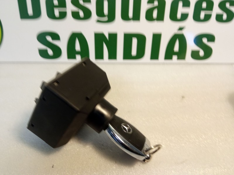 Recambio de llave de contacto para mercedes-benz a 200 cdi w176 referencia OEM IAM A2469055701  