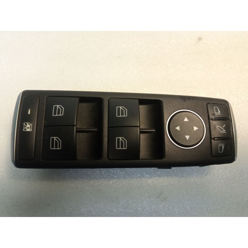 Recambio de mando elevalunas delantero izquierdo para mercedes-benz a 200 cdi w176 referencia OEM IAM A1669054400  