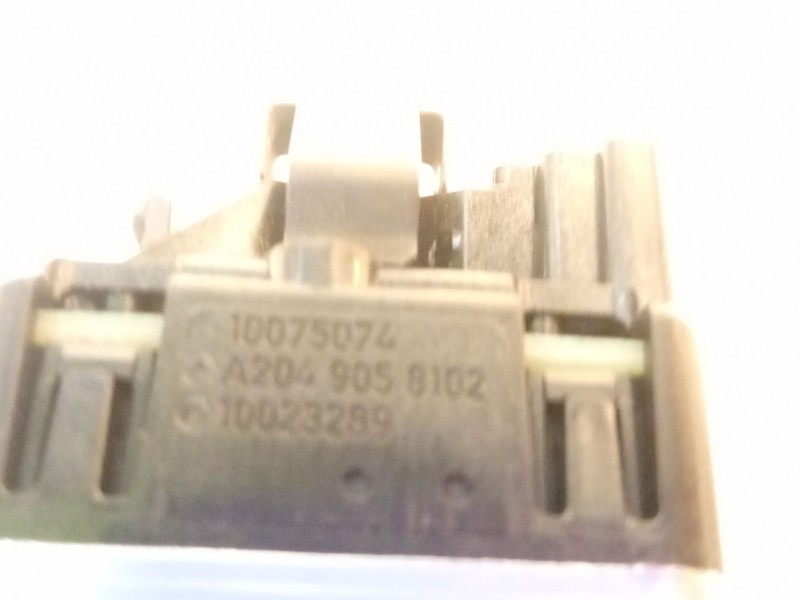 Recambio de mando elevalunas delantero derecho para mercedes-benz a 200 cdi w176 referencia OEM IAM A2049058102  