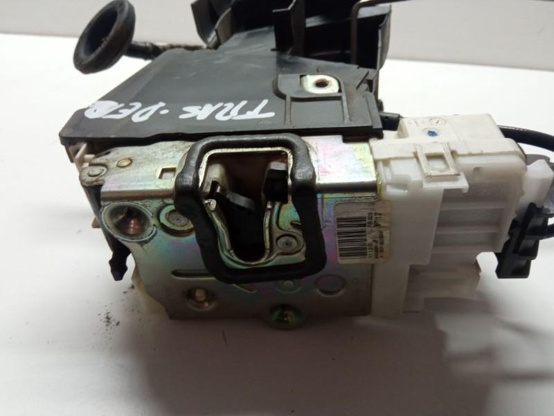 Recambio de cerradura puerta trasera derecha para mercedes-benz b200 referencia OEM IAM 1697302235Q5  