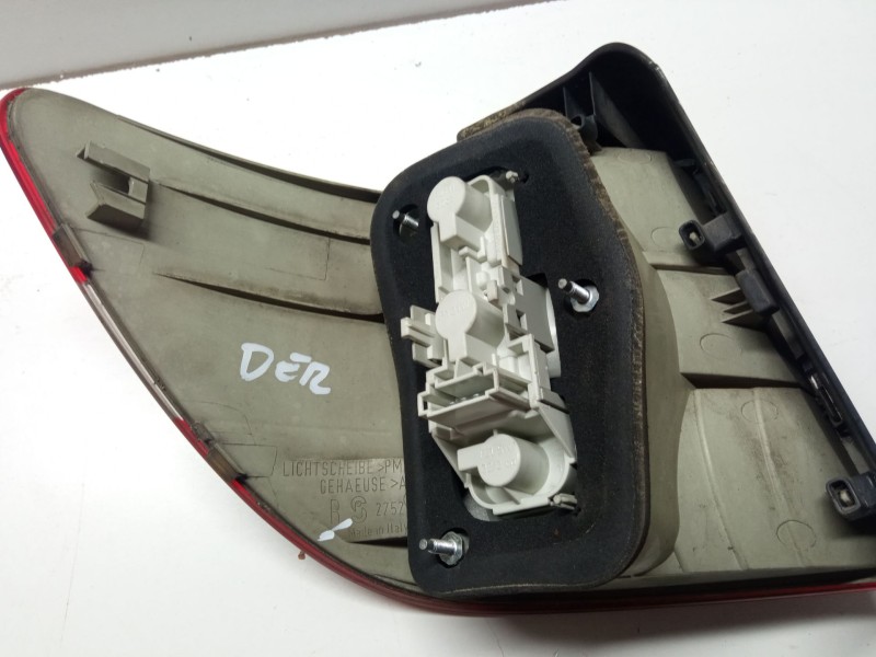 Recambio de piloto trasero derecho para mercedes-benz b200 referencia OEM IAM A1698200377  