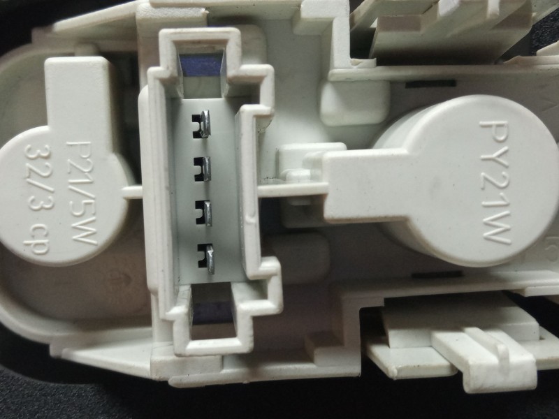 Recambio de piloto trasero izquierdo para mercedes-benz b200 referencia OEM IAM A1698202564  