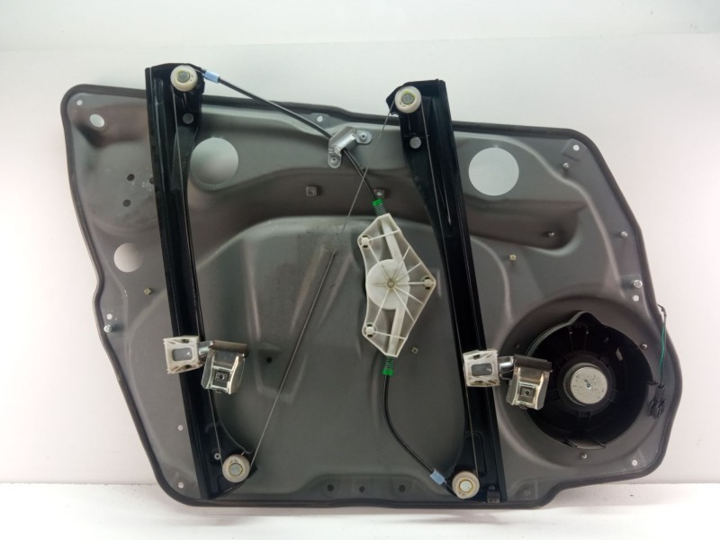 Recambio de elevalunas delantero derecho para mercedes-benz b200 referencia OEM IAM A1697203079  