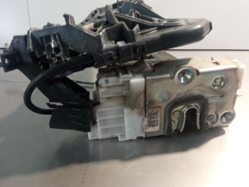 Recambio de cerradura puerta delantera derecha para mercedes-benz b200 referencia OEM IAM 1697202835Q5  