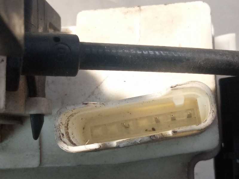 Recambio de cerradura puerta delantera izquierda para mercedes-benz b200 referencia OEM IAM 1697202535Q5  