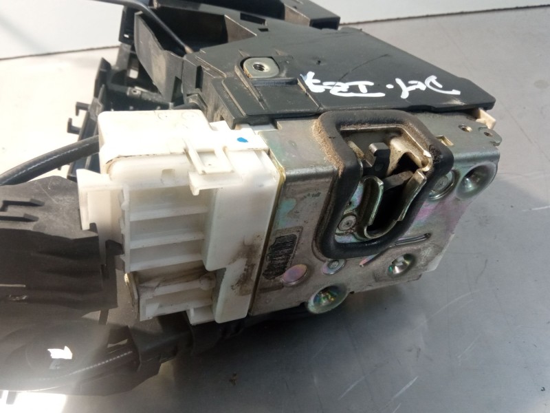 Recambio de cerradura puerta delantera izquierda para mercedes-benz b200 referencia OEM IAM 1697202535Q5  