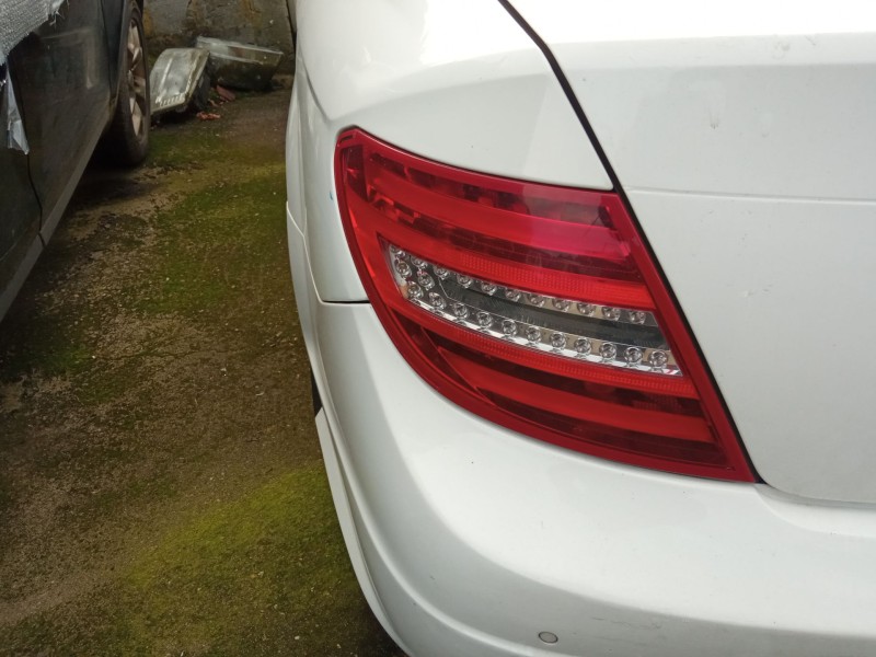 mercedes-benz clase c (w204) del año 2024