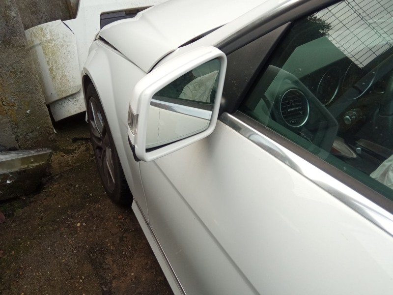 mercedes-benz clase c (w204) del año 2024