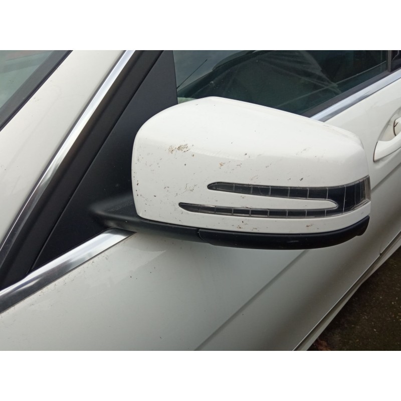 mercedes-benz clase c (w204) del año 2024