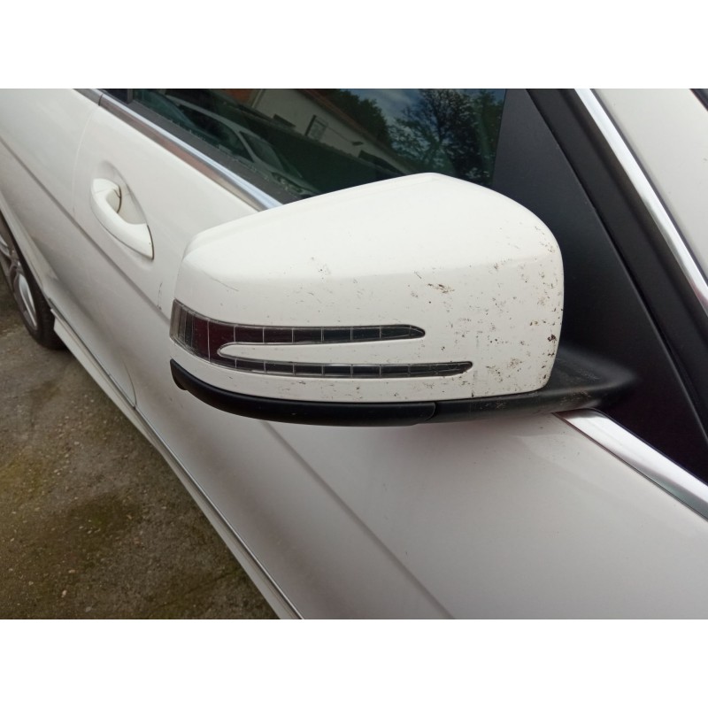 mercedes-benz clase c (w204) del año 2024