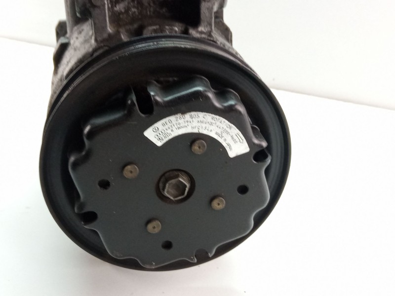 Recambio de compresor aire acondicionado para audi a4 referencia OEM IAM 4472208431  