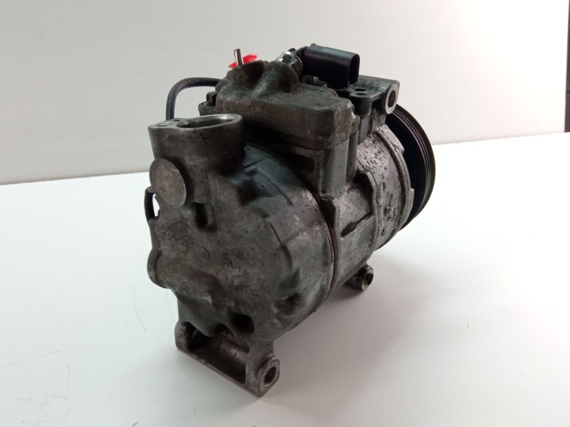 Recambio de compresor aire acondicionado para audi a4 referencia OEM IAM 4472208431  