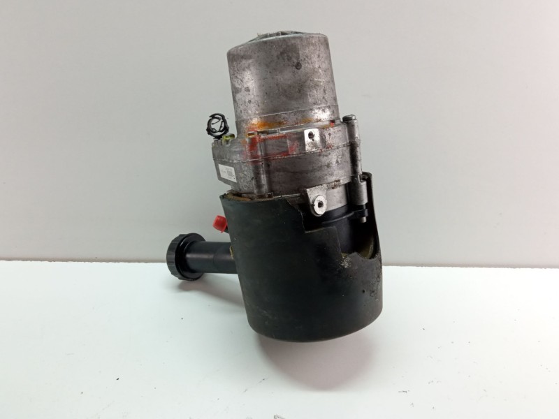 Recambio de bomba direccion asistida para peugeot 407 referencia OEM IAM k5098519E  