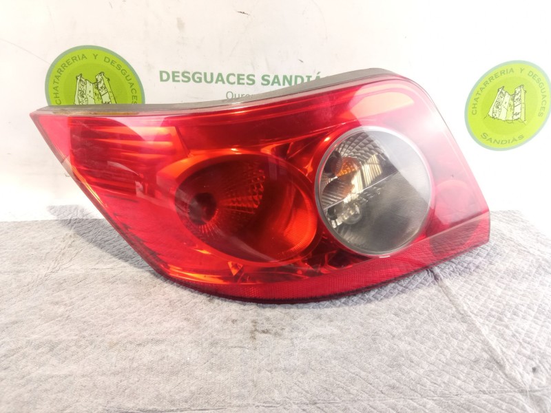 Recambio de piloto trasero izquierdo para renault megane referencia OEM IAM 8200142688  