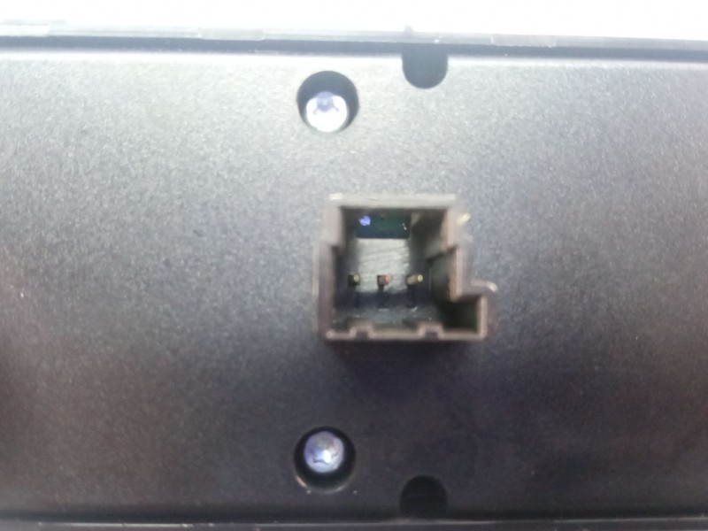 Recambio de mando elevalunas delantero izquierdo para mercedes-benz c 200 cdi referencia OEM IAM A2128208310  