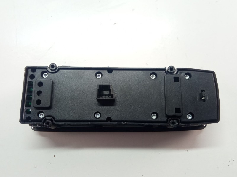 Recambio de mando elevalunas delantero izquierdo para mercedes-benz c 200 cdi referencia OEM IAM A2128208310  