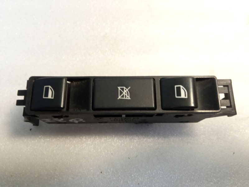 Recambio de mando elevalunas delantero izquierdo para bmw serie 3 referencia OEM IAM 61318381518  