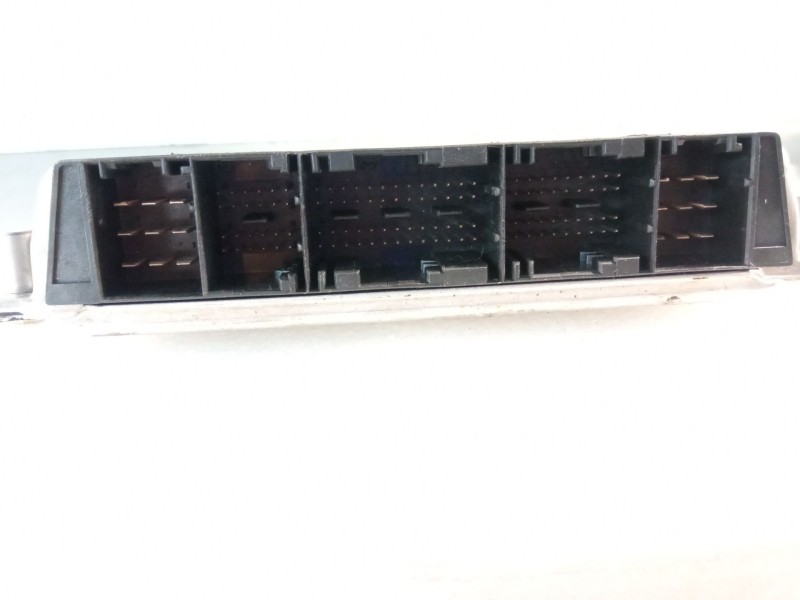 Recambio de centralita motor para bmw serie 3 referencia OEM IAM 7789376  0281010314