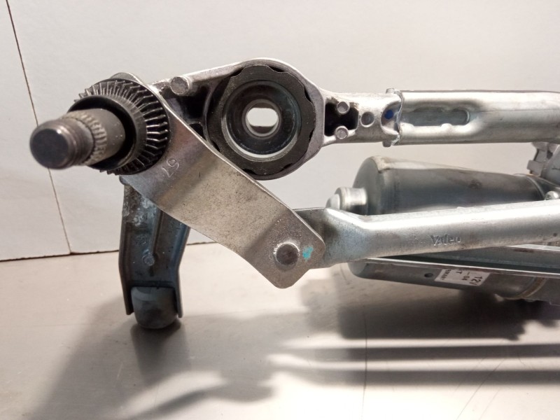 Recambio de motor limpiaparabrisas delantero para bmw 320 referencia OEM IAM 697826304  