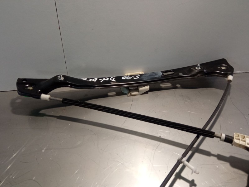 Recambio de elevalunas delantero derecho para bmw 320 referencia OEM IAM 0130822227  