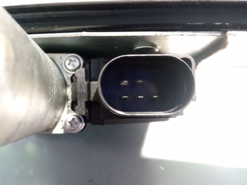 Recambio de elevalunas trasero derecho para bmw 320 referencia OEM IAM 71001603  