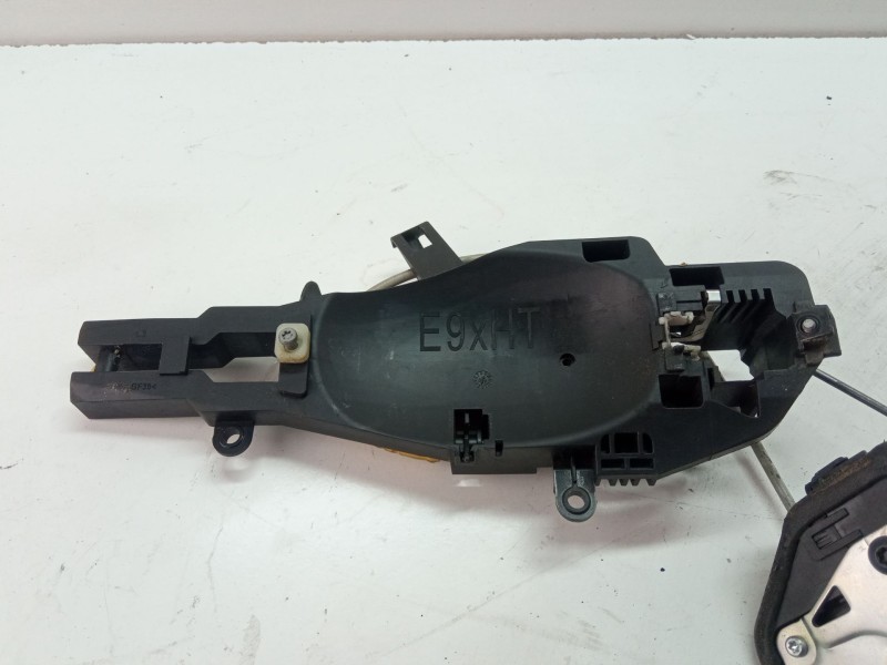 Recambio de cerradura puerta trasera izquierda para bmw 320 referencia OEM IAM 7229467  