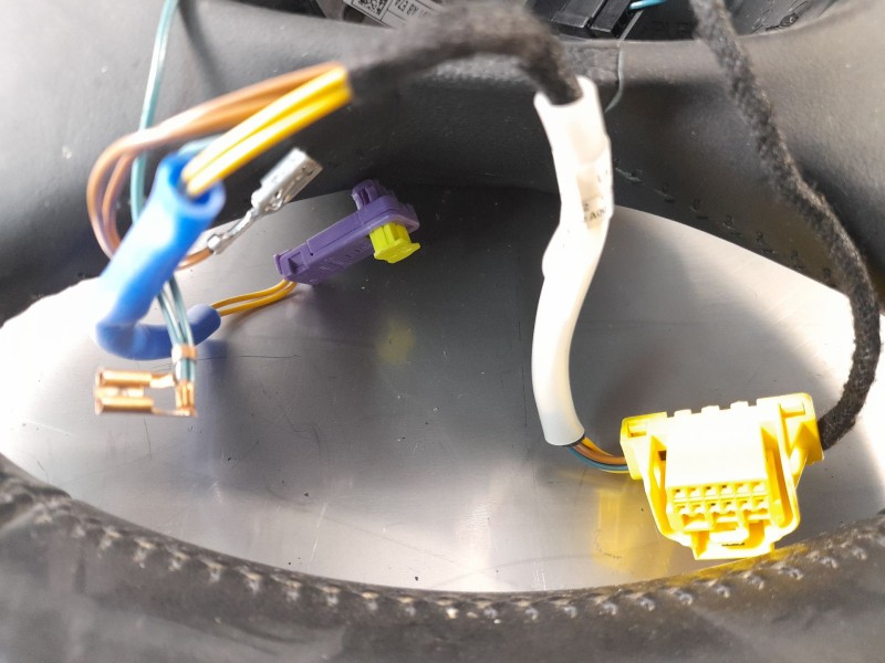 Recambio de volante (sin airbag) para skoda superb ii (3t4) 1.6 tdi referencia OEM IAM 3T0419091  