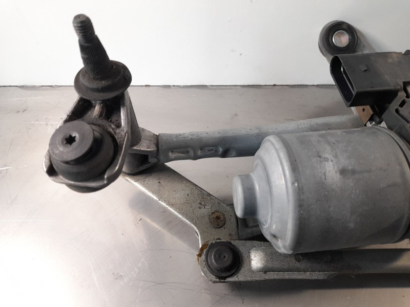 Recambio de motor limpiaparabrisas delantero para skoda superb ii (3t4) 1.6 tdi referencia OEM IAM 3T1955023  3397020927 BOSCH