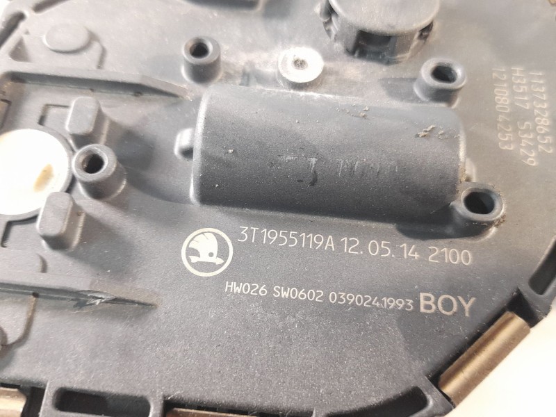 Recambio de motor limpiaparabrisas delantero para skoda superb ii (3t4) 1.6 tdi referencia OEM IAM 3T1955023  3397020927 BOSCH