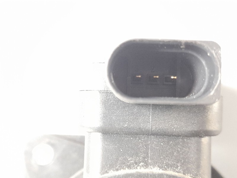 Recambio de caudalimetro para skoda superb ii (3t4) 1.6 tdi referencia OEM IAM 03L906461  