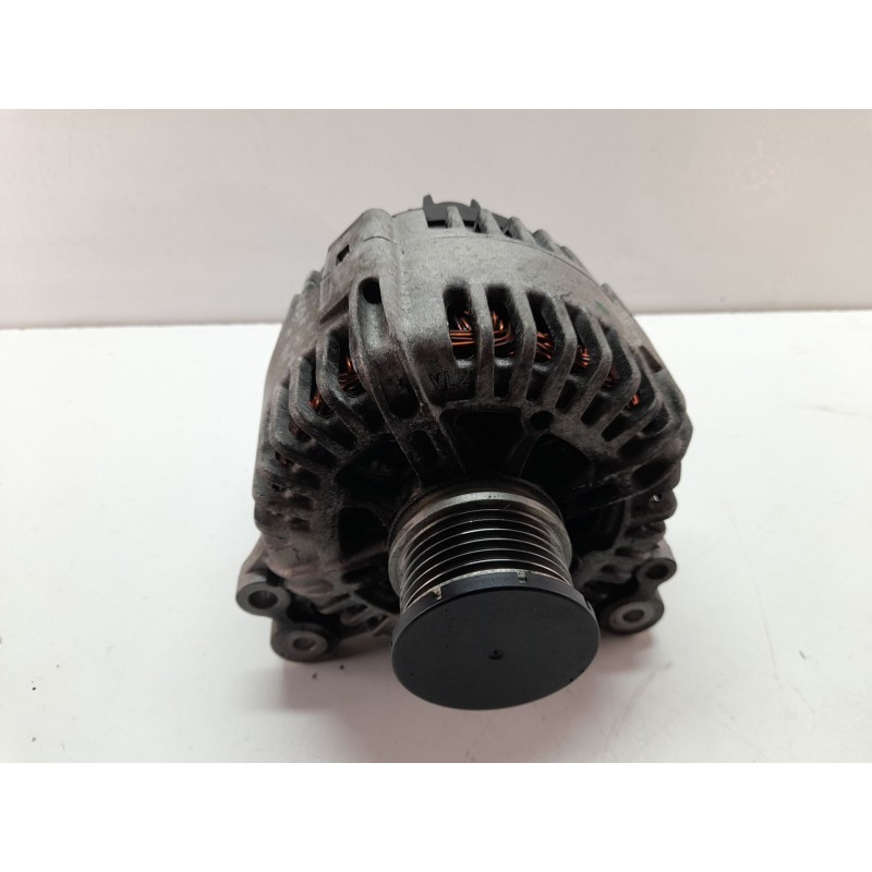 Recambio de alternador para skoda superb ii (3t4) 1.6 tdi referencia OEM IAM 06F903023P  