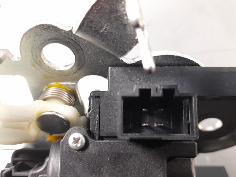 Recambio de cerradura maletero / porton para skoda superb ii (3t4) 1.6 tdi referencia OEM IAM 3T5827520A  