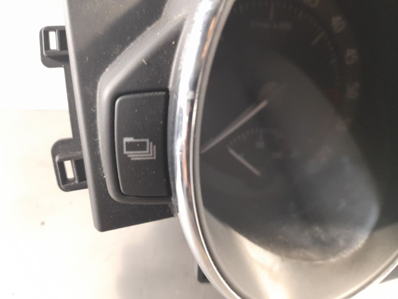 Recambio de cuenta kilometros para skoda superb ii (3t4) 1.6 tdi referencia OEM IAM 3T1920  