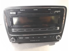 Recambio de sistema audio / radio cd para skoda superb ii (3t4) 1.6 tdi referencia OEM IAM 3T0035161G  