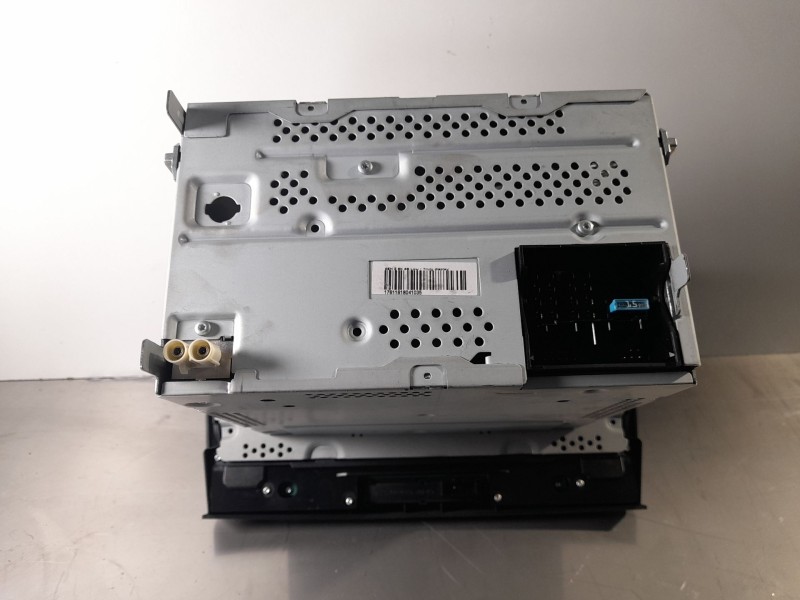 Recambio de sistema audio / radio cd para skoda superb ii (3t4) 1.6 tdi referencia OEM IAM 3T0035161G  