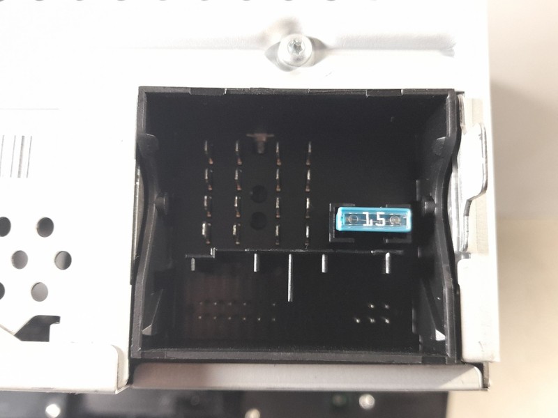 Recambio de sistema audio / radio cd para skoda superb ii (3t4) 1.6 tdi referencia OEM IAM 3T0035161G  