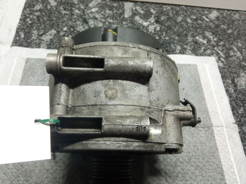 Recambio de alternador 190a para mercedes benz c220 referencia OEM IAM A0001501750  