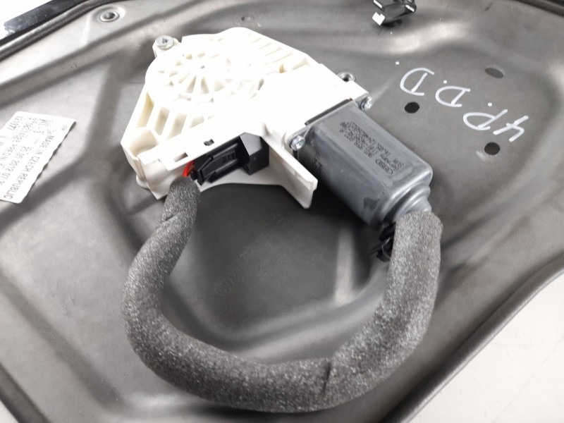 Recambio de elevalunas delantero derecho para skoda superb ii (3t4) 1.6 tdi referencia OEM IAM 3T0837402B  